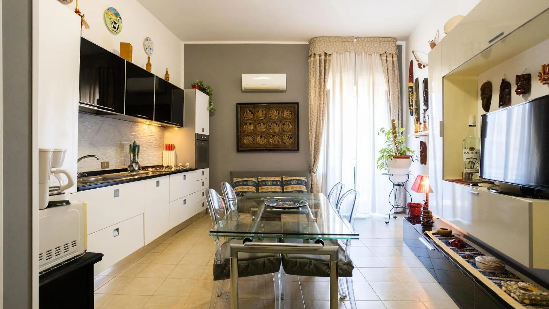 Hola Cathedral House Apartment Palermo 0*,  Italy