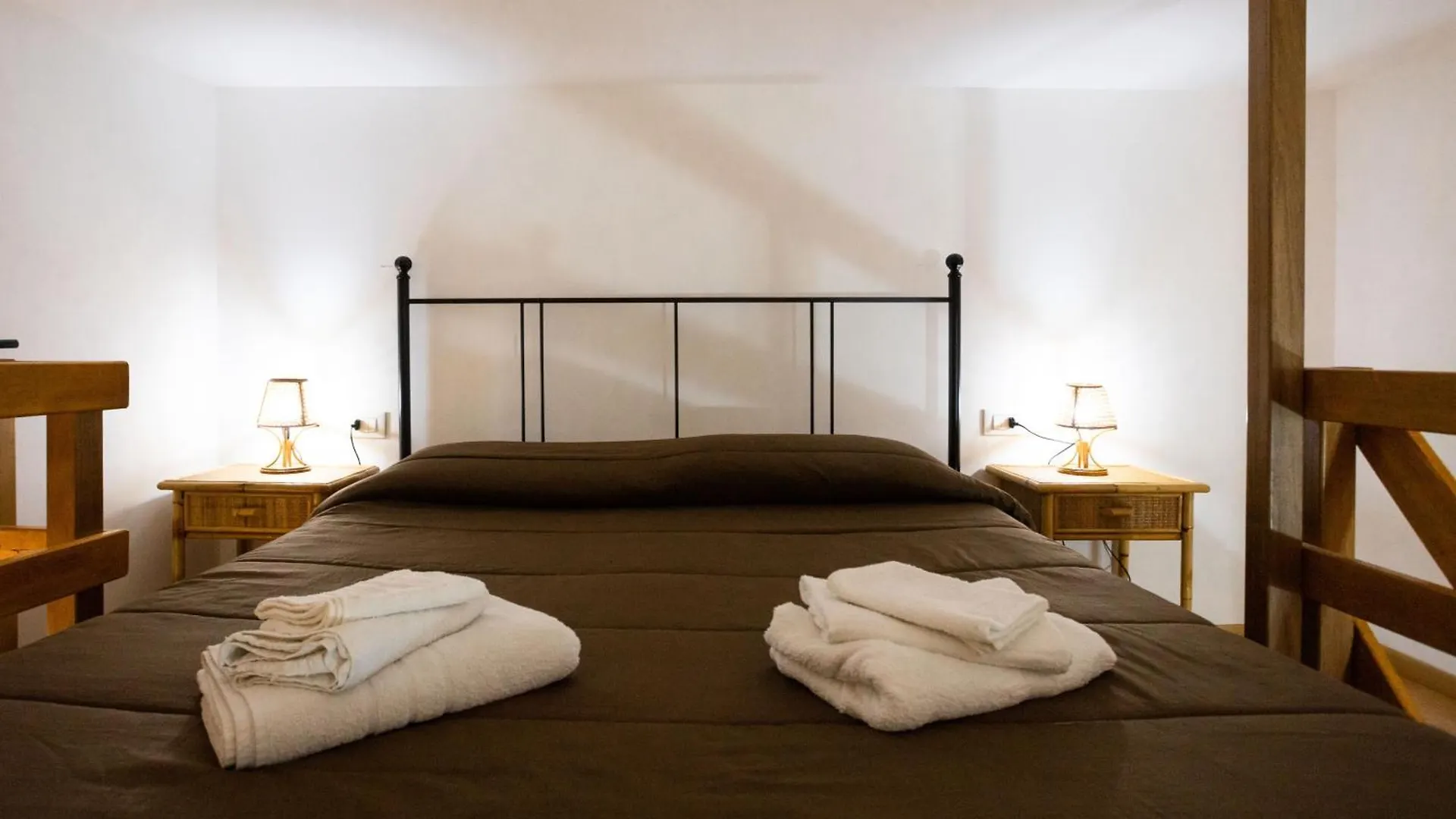 Hola Cathedral House Apartment Palermo 0*,